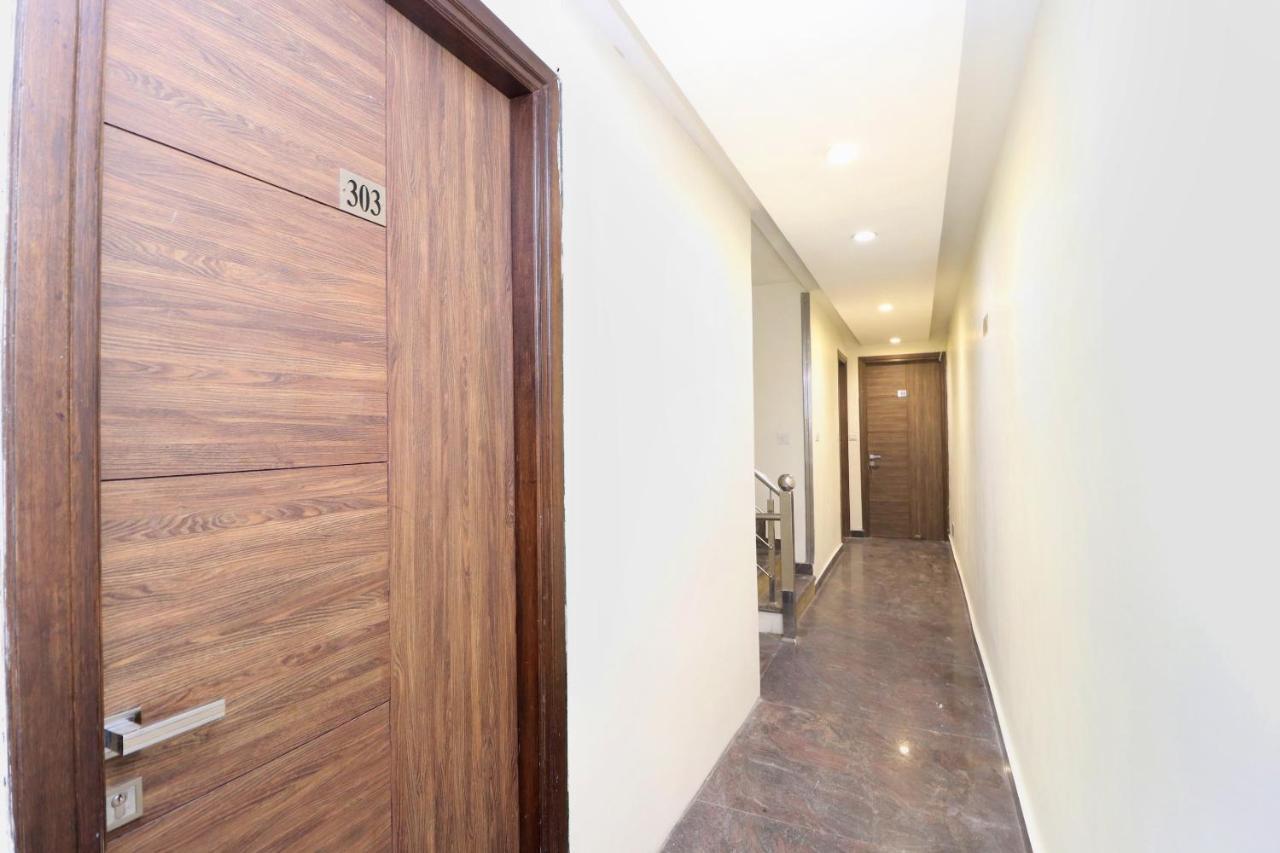 Hotel Oyo 22943 Bs Residency